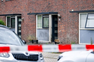 Explosie vlak bij woning in Hengelo, huis beschadigd