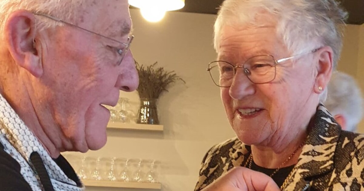 Speld van verdienste voor Ria Rosing bij SamenLeven Beltrum ...