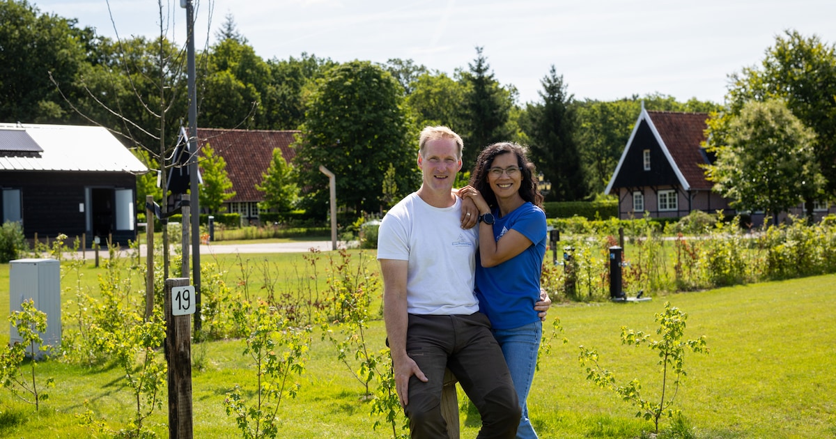 Laatste kalveren weg, eerste gasten welkom: Arno en Novita uit Holten gooien roer om
