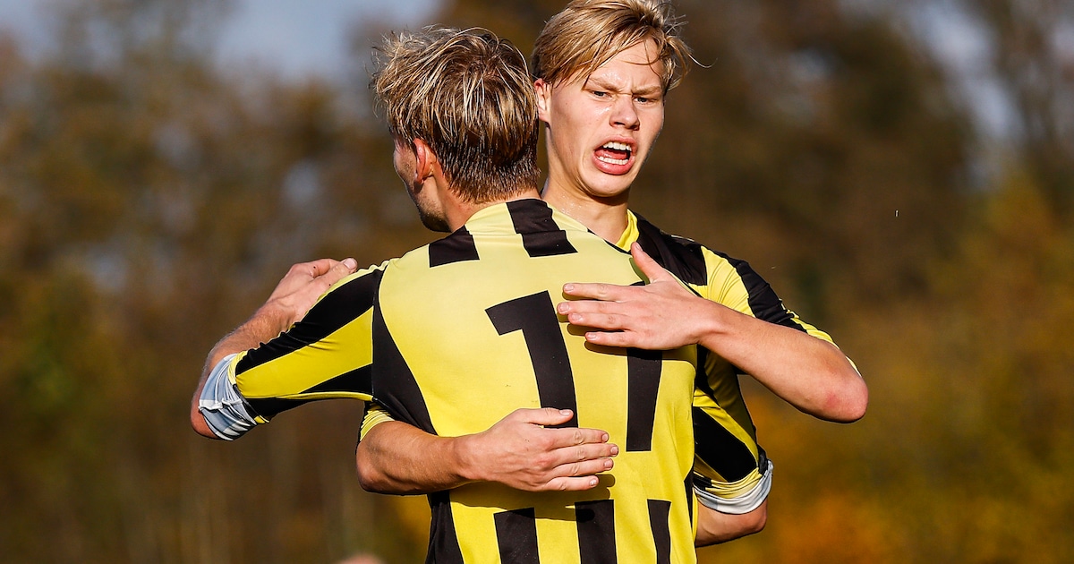 UD Weerselo wint en blijft in de race voor promotie