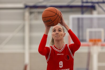 Dure nederlagen voor Jolly Jumpers en DSVD, mannen Ravijn weren zich kranig