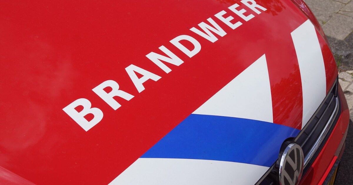 Voertuigbrand op Lievelderweg in Lievelde