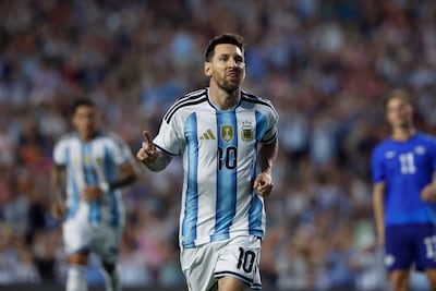 Lionel Messi meteen trefzeker bij rentree voor Arg
