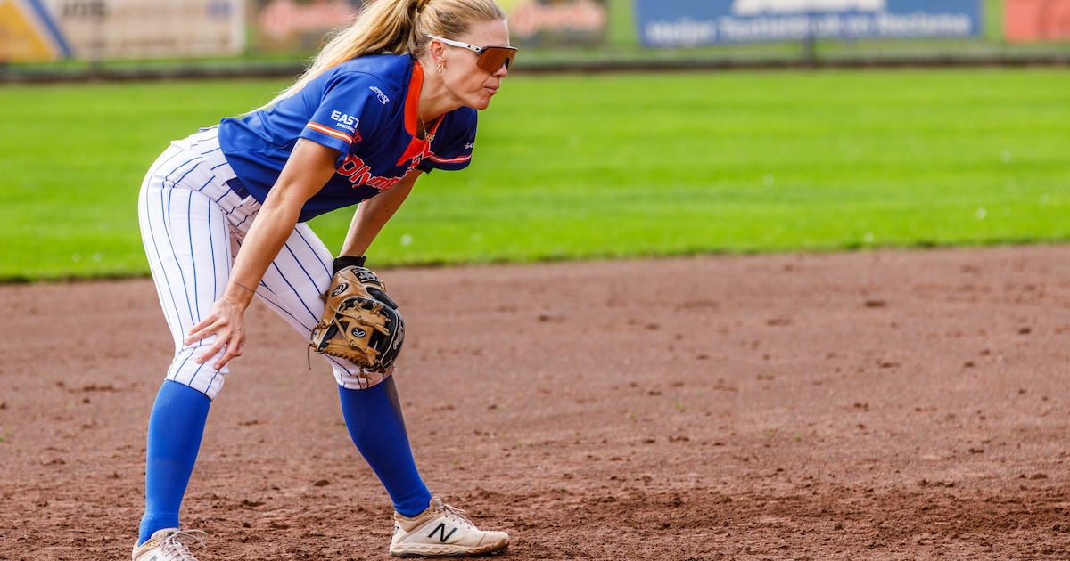 Softbalster Britt Vonk heeft weer reden tot lachen