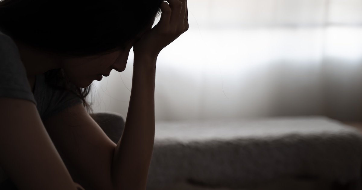 Als hulpverleenster in binnenstad van Hengelo een dronken man wil helpen, knijpt hij in haar borst