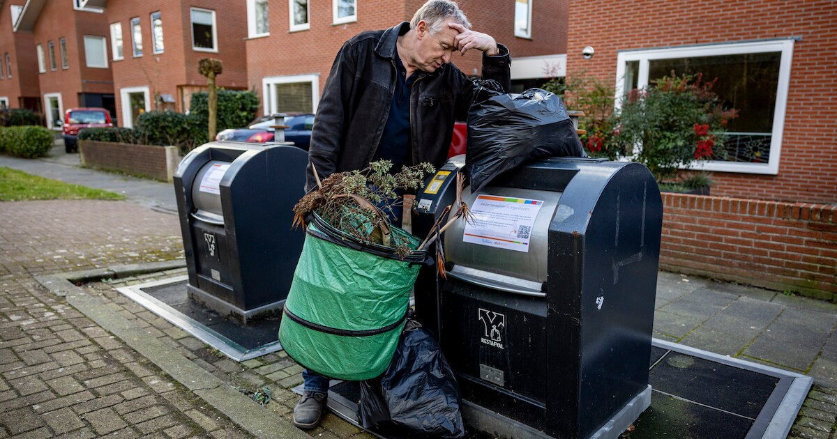 Opeens zitten de Almelose containers op slot | Regio | Tubantia.nl