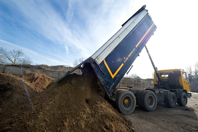 Schone grond op maisland blijkt zwaar vervuild: ‘We zijn er gewoon ingeluisd’