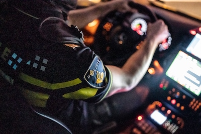 Jongen op klaarlichte dag ontvoerd in Amsterdam, politie zet achtervolging in en bevrijdt hem: drie aanhoudingen