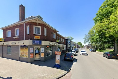 Zien! Tabakszaak in Enschede is omgetoverd tot een woonhuis (dat nu te koop staat)