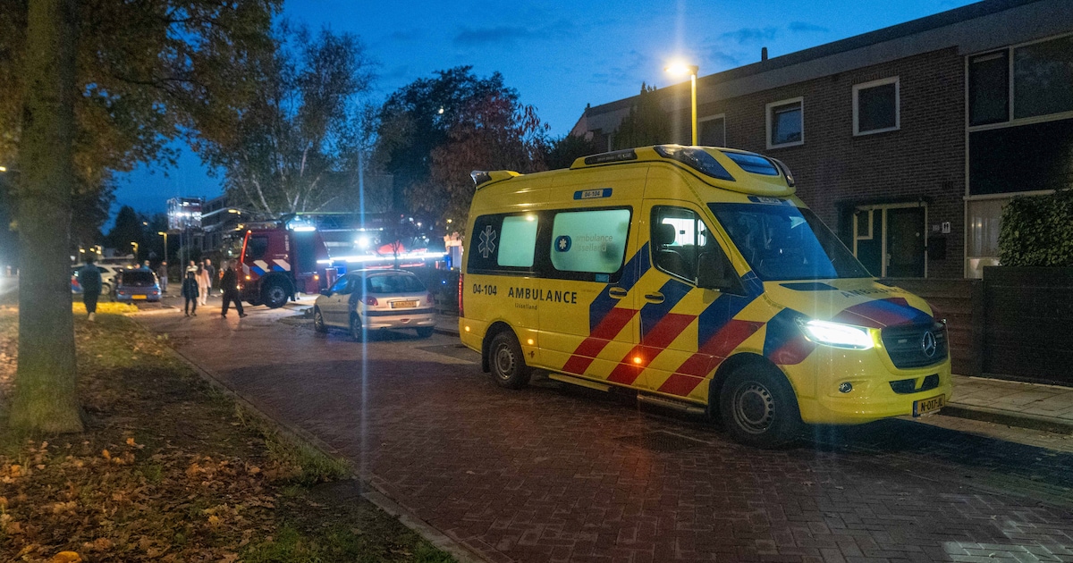 Keukenbrand in Deventer: bewoonster naar het ziekenhuis