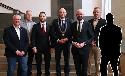 ‘Geld zit niet in een tasje aan de deurknop’: Enschede wil extra wethouder, ook voor contacten met D