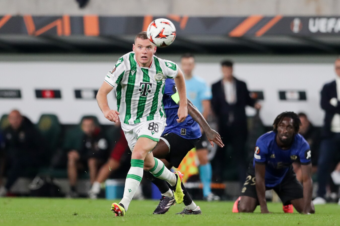 Hij besliste voor het laatst een IJsselderby, maar verdween van de ...