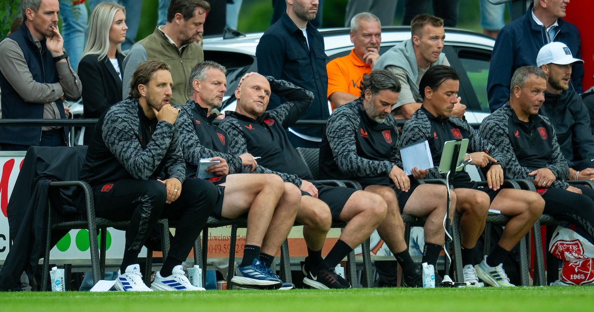 LIVE | Pikant duel: FC Twente treft met Spakenburg stagiair Chris de Graaf. ‘Mijn telefoon ontploft’