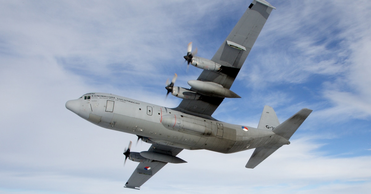Aha! Hierom kun je 's avonds grote militaire vrachtvliegtuigen horen overvliegen in Enschede