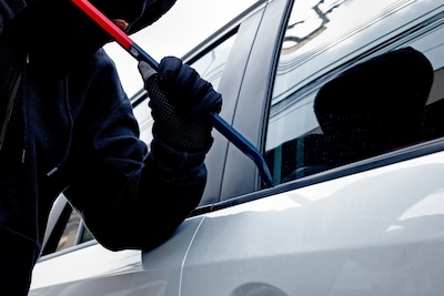 Als Nijverdals echtpaar hoort dat zij ongeneeslijk ziek is, kunnen ze niet weg door Poolse autokrake