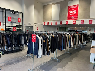 Jac Hensen opent opnieuw een outlet in Enschede: 'Dit jaar nog meer korting'