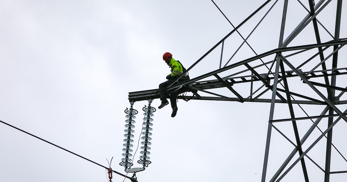 Stroomstoring op Wegtersweg in Hengelo aan de gang