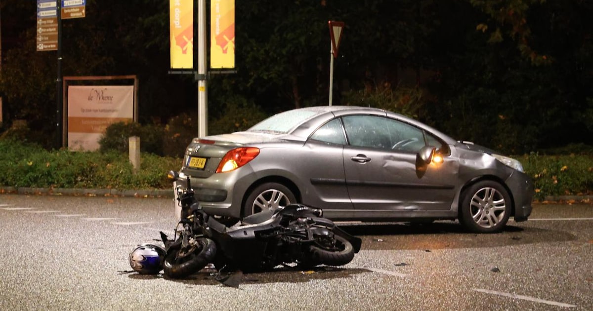 Scooterrijder raakt gewond bij nachtelijke botsing in Markelo
