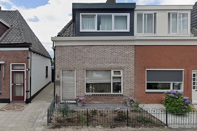Gespot op Funda: dit huis heeft een Louis Vuitton-loungekamer