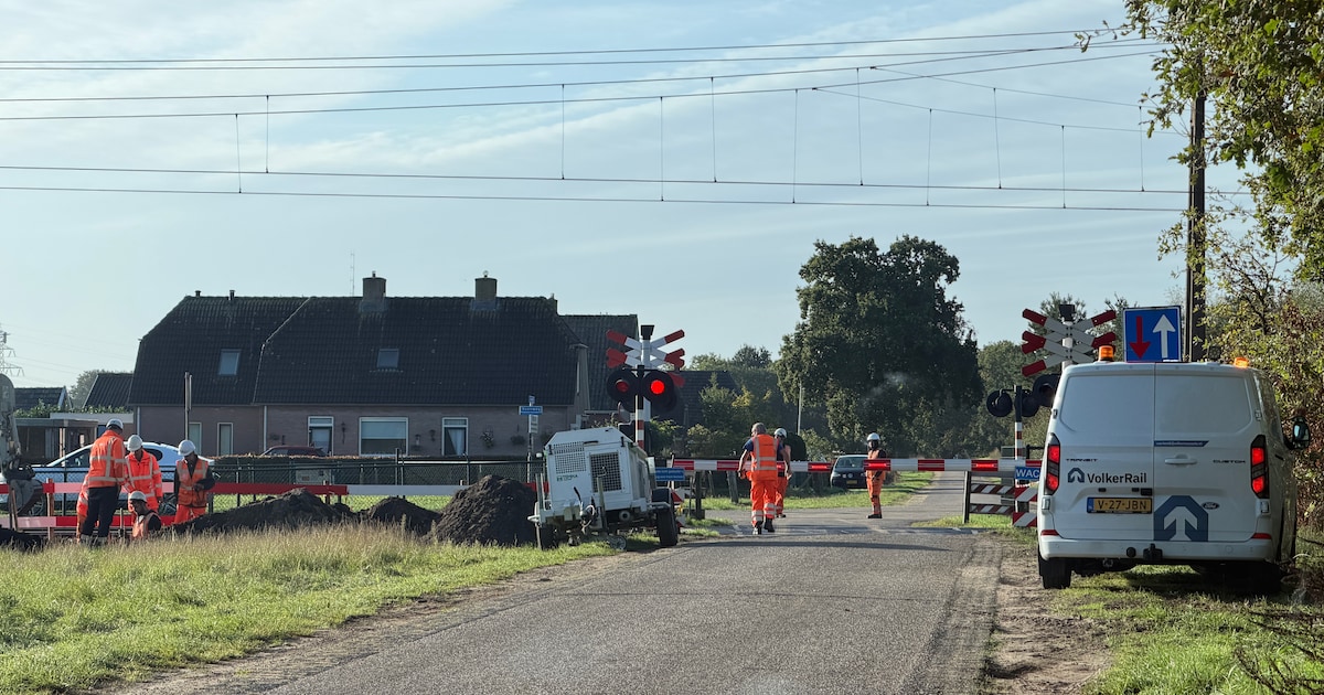 Storing zorgt voor vertraging op het spoor tussen Rijssen en Holten, ook weg tussen beide plaatsen d