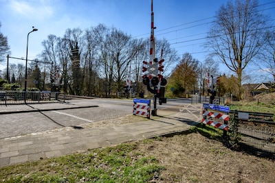 ProRail gaat aan de slag met het spoor in Twente: 