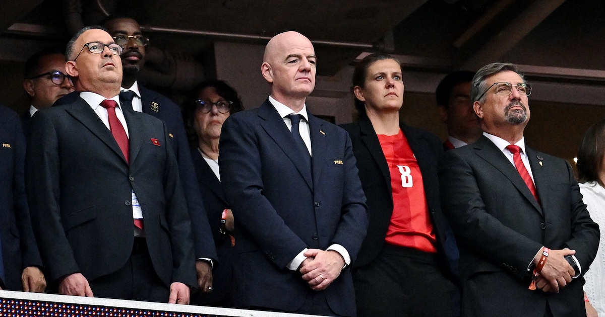 FIFA reageert ‘namens hele voetbalwereld’ op overlijden Dieperink: ‘Rust in vrede’