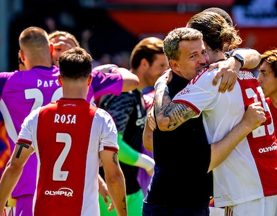 Gemengde gevoelens bij Ajax zorgen voor merkwaardig beeld na gewonnen penaltyserie tegen FC Utrecht