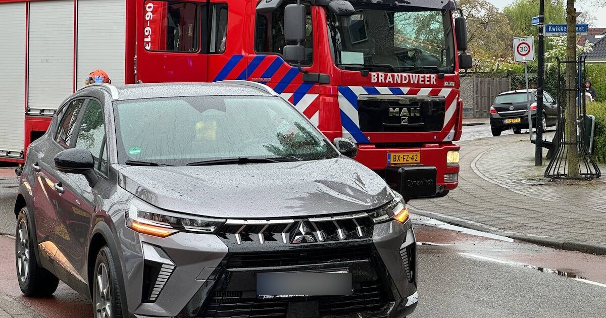 Scooterrijder gewond bij botsing met auto op de Heelweg in Dinxperlo | Aalten