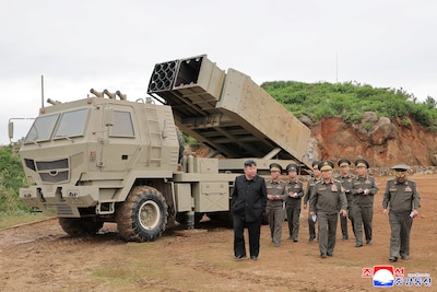 Noord-Korea test nieuw multifunctioneel raketlanceersysteem