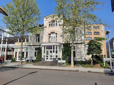 Verkoop van villa in Hengelo waar De Buurman zat onder voorbehoud verkocht