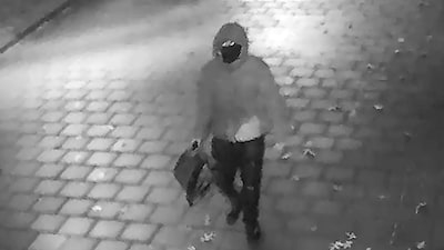 Jongen (16) aangehouden voor rol in explosie bij kantoor op Amsterdamse Zuidas