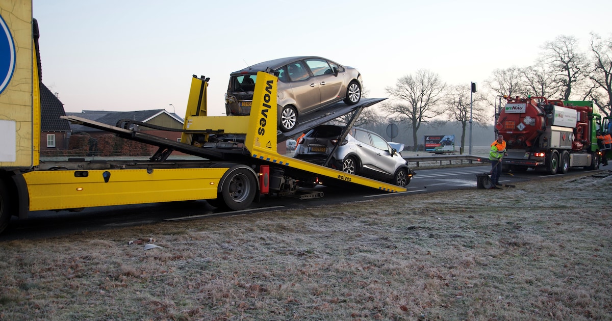 Automobilist gewond bij kettingbotsing op N35 ter hoogte van Wierden