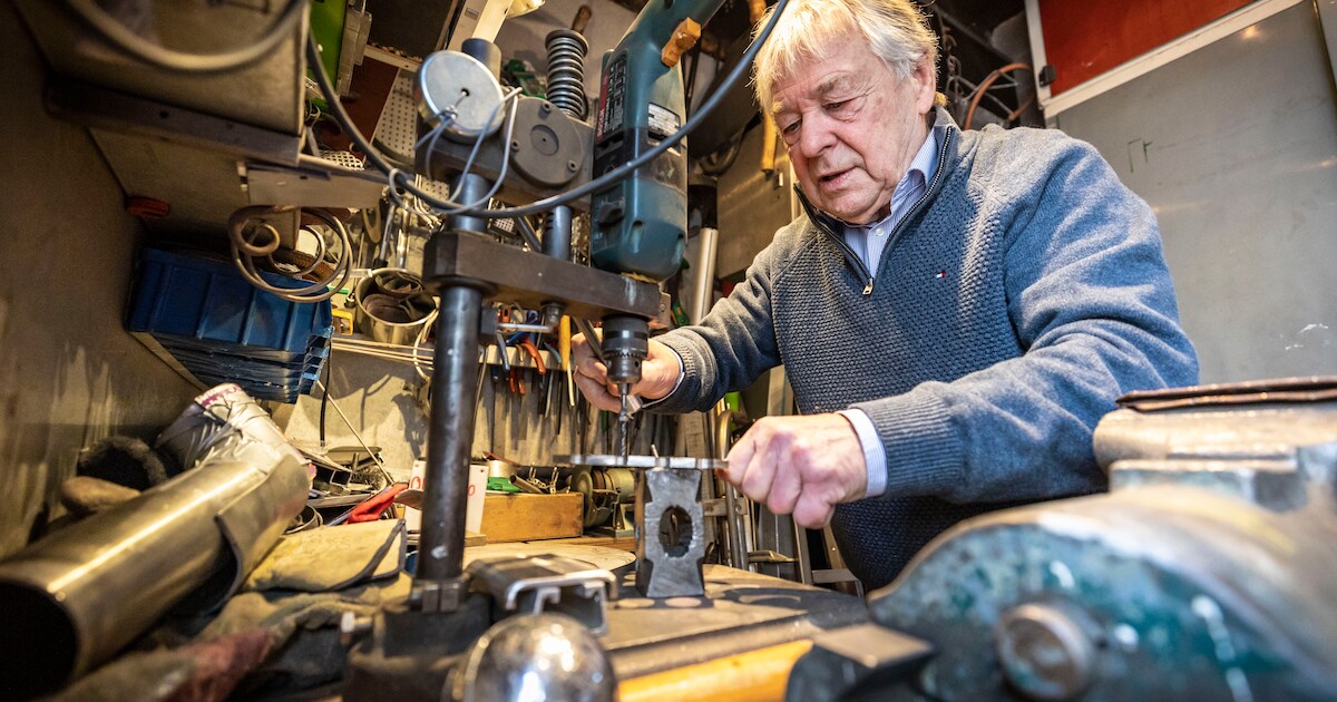 Bert Ankoné (80) uit Oldenzaal is een kunstenaar, maar zelf vindt-ie van niet: ‘Een ander kan dit oo