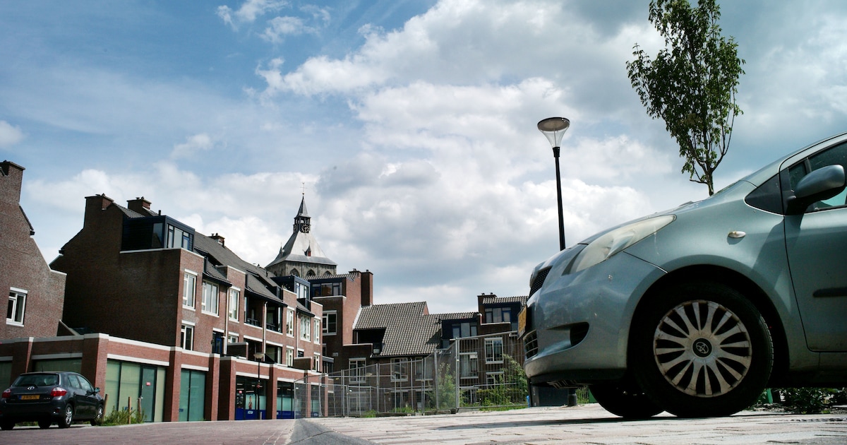 ‘Drempels des doods’ voor de Appie in Oldenzaal & eigen plaatsnaamborden voor Zuid-Berghuizen