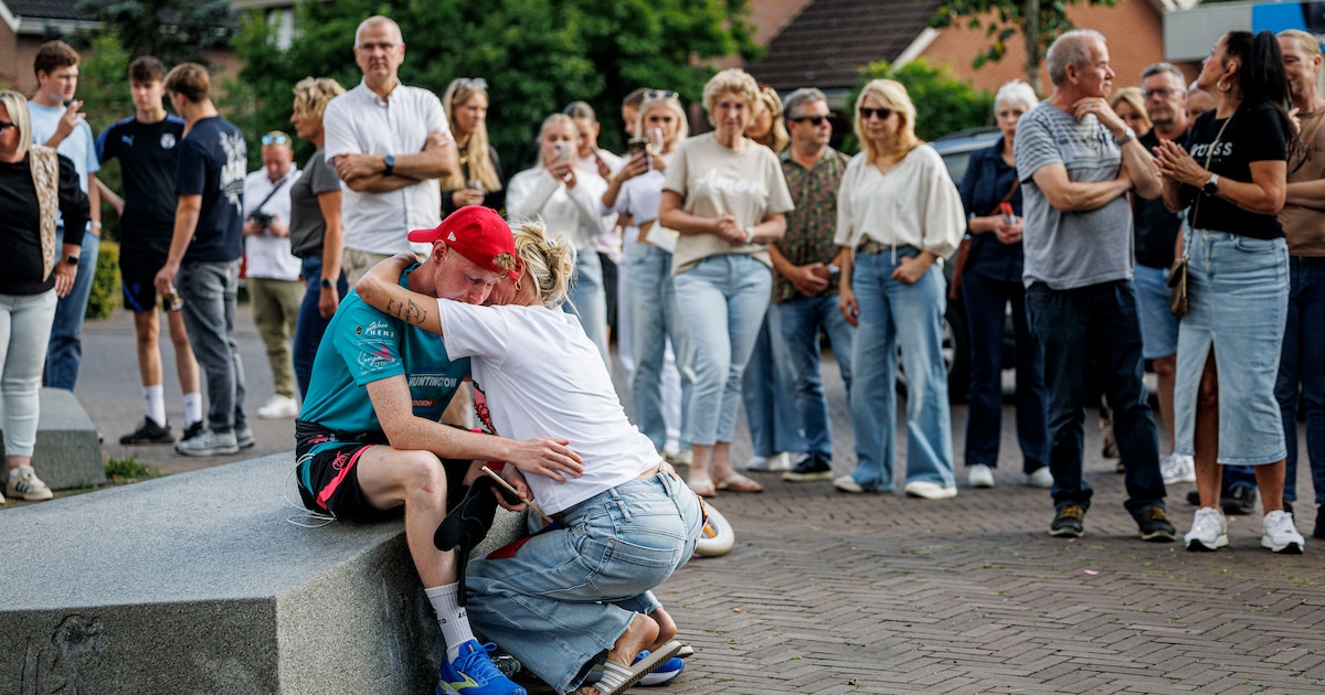 ‘Ik moest wat voor ze doen’: Joey (21) uit Overdinkel liep door de pijn heen om zijn familie te steu