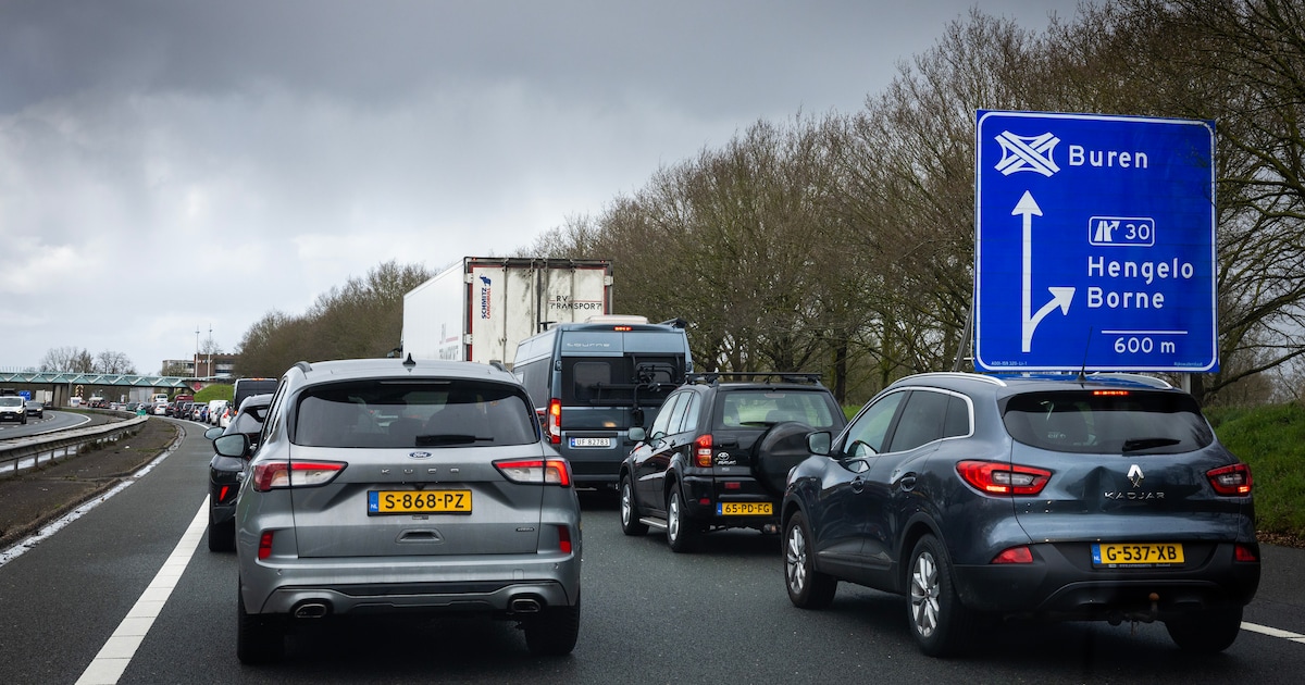 Ongeval op de snelweg A1 bij Hengelo: weg weer vrij