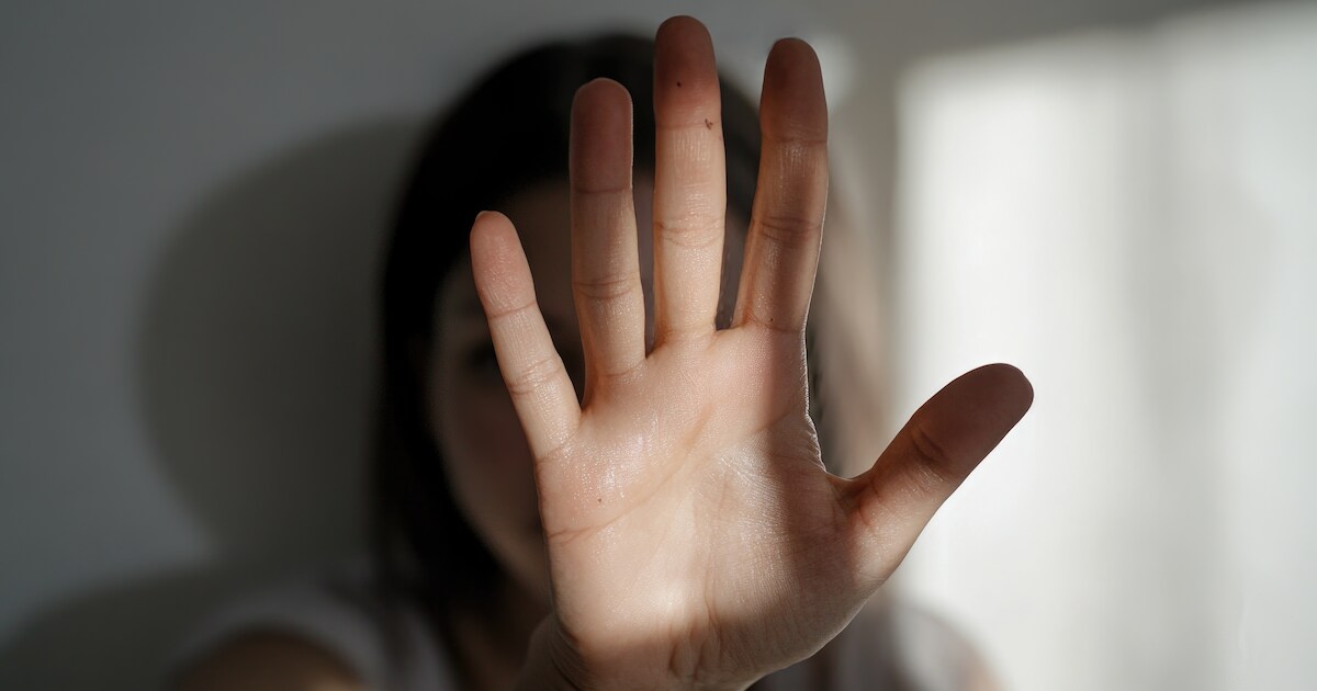 Vrouw komt ex-man tegen en wat begint met ‘even praten’ loopt totaal ...