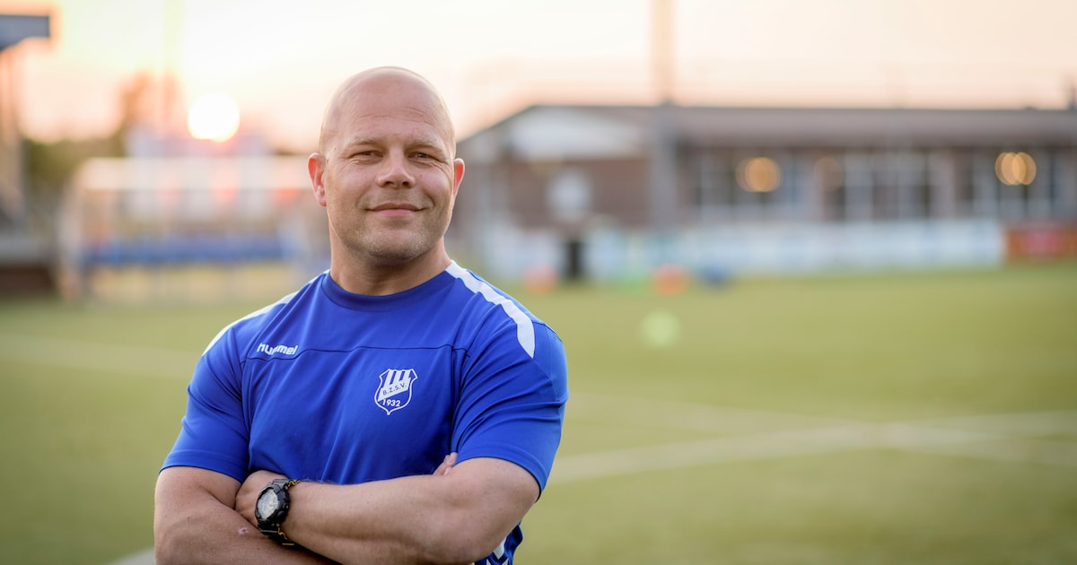 Voetbal is momenteel bijzaak voor Blauwwitters-trainer Aart-Jan Quak ...