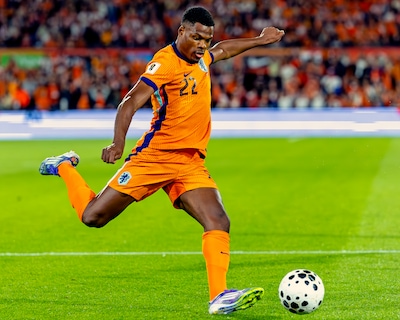 Oranje met Dumfries en Summerville tegen Oezbekistan: dit is