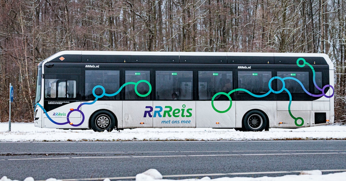 LIVE | Bussen rijden weer volgens normale dienstregeling, code geel blijft in Twente nog even van kr