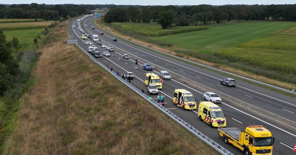 Kettingbotsing op de A35 bij Almelo zorgt voor verkeershinder