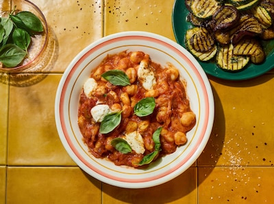 Wat Eten We Vandaag: Mini gnocchi met pesto rosso met gegrilde groente