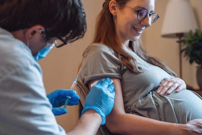 Zwangere personen in Almelo kiezen vaker voor de DKT-prik
