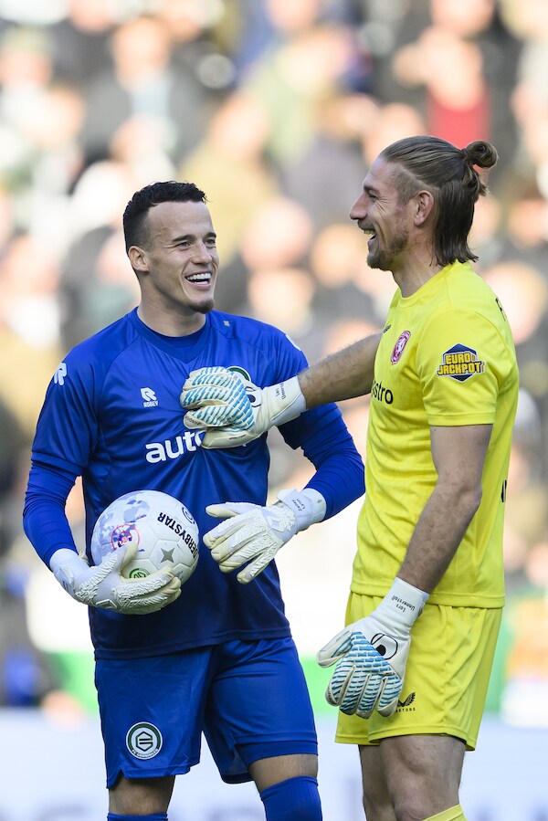 Het rare seizoen van FC Twente-keeper Lars Unnerstall: 'Soms denk ik ...