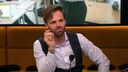 Tim Hofman als presentator bij OP1