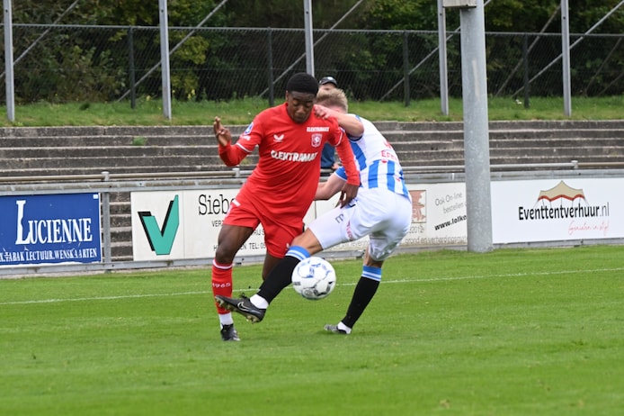 Owen Panneflek in actie tegen Heerenveen