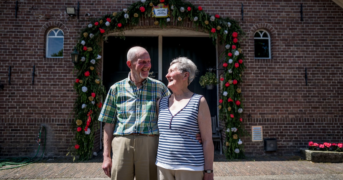 Diamanten echtpaar Oplaat hoeft niet op vakantie: ‘Nergens is het mooier dan hier’
