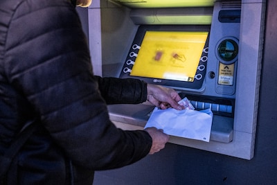 17-jarige nepagent na achtervolging opgepakt in Vriezenveen