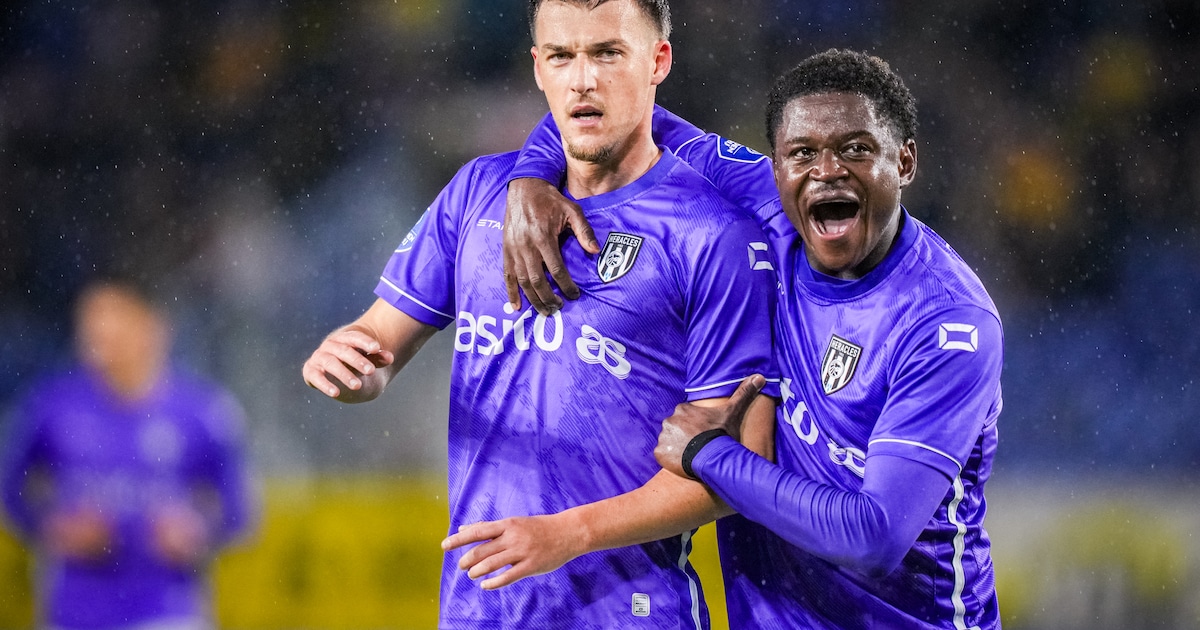 LIVE eredivisie | Heracles hoopt bekerzege goed vervolg te geven tegen PEC, dit zijn de opstellingen