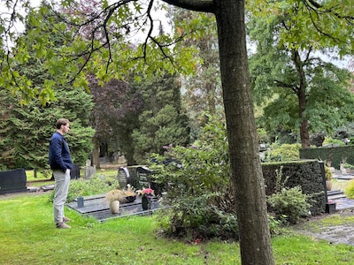 De vrolijke dynamiek tussen opa en oma kenmerkt de herinneringen van Tijn